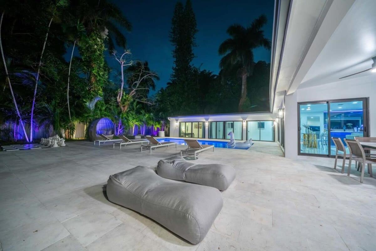 Luxury Azure With Heated Pool 20 Minutes To
