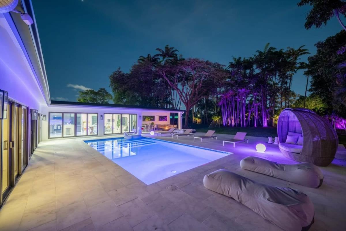 Luxury Azure With Heated Pool 20 Minutes To
