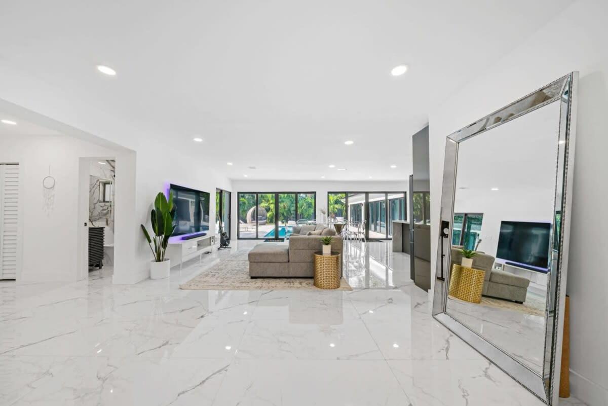 Сasa de vacaciones Luxury Azure With Heated Pool 20 Minutes To