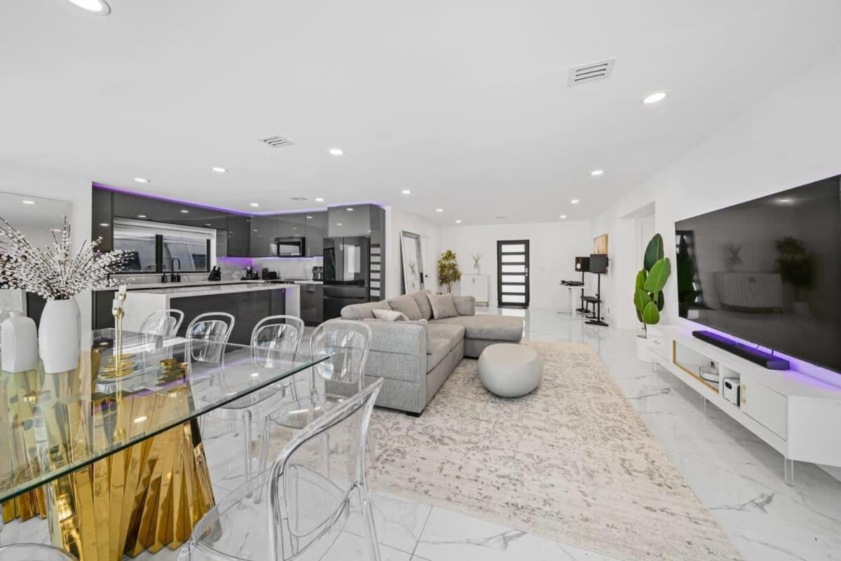 Luxury Azure With Heated Pool 20 Minutes To Сasa de vacaciones Miami